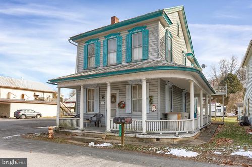 140 Water St, DALMATIA, PA, 17017-8258 | Card Image