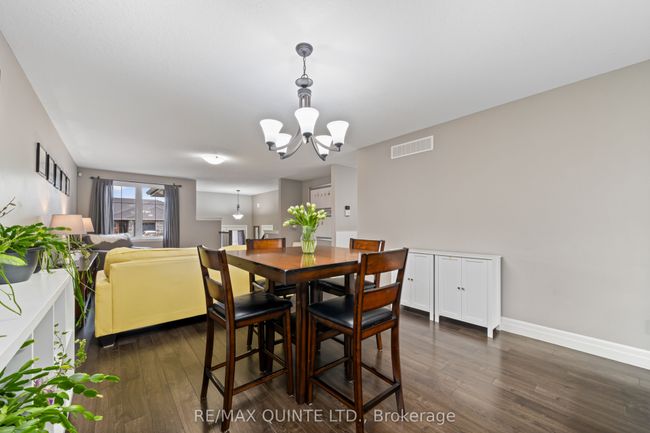 8 Mcintosh Cres, House other with 5 bedrooms, 2 bathrooms and 2 parking in Trenton ON | Image 6