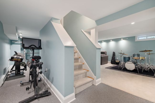 137 Ballard Dr, House other with 5 bedrooms, 3 bathrooms and null parking in West Hartford CT | Image 30