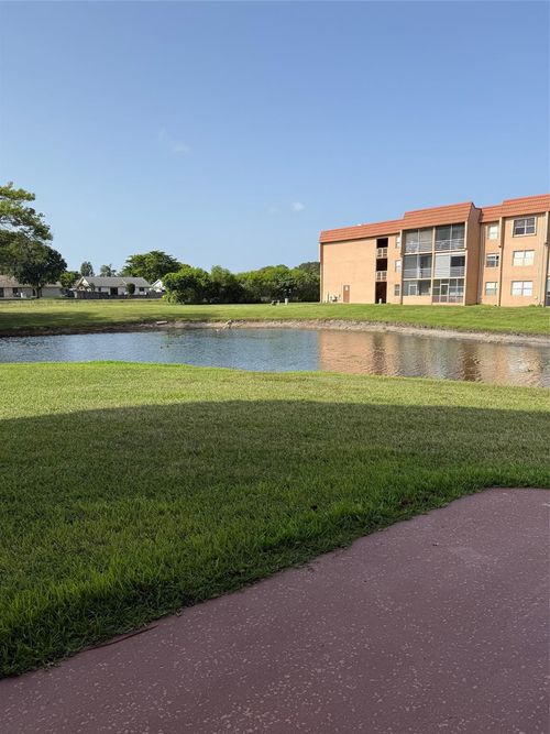 apt-106-9881 Sunrise Lakes Blvd, Sunrise, FL, 33322-6291 | Card Image