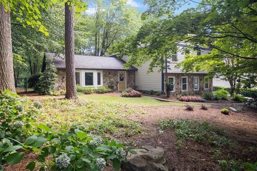 4989 Kings Wood Dr Ne, Roswell, GA, 30075-4010 | Card Image