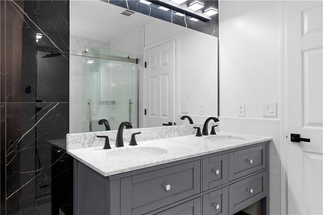 4221 Rogers Creek Ct, Townhouse with 3 bedrooms, 3 bathrooms and null parking in Duluth GA | Image 24