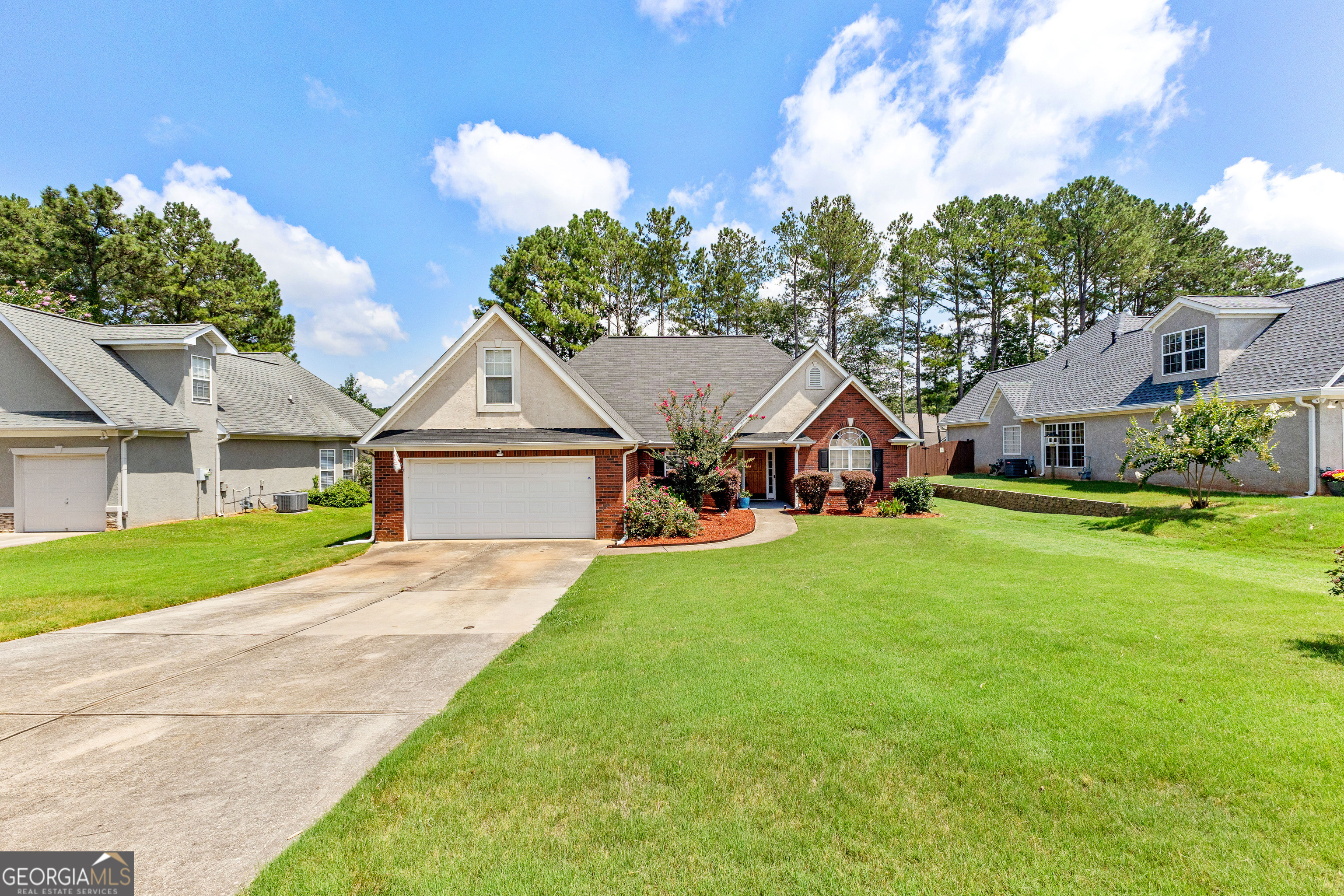 Laurel Springs Dr, Mcdonough, GA 30253