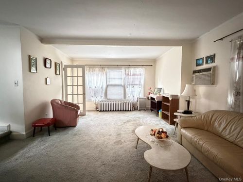 208 50th Ave, Oakland Gardens, NY, 11364-1109 | Card Image