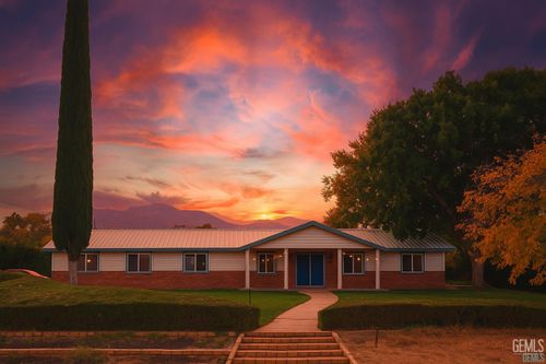 20251 Woodford Tehachapi Rd, Tehachapi, CA, 93561-6415 | Card Image