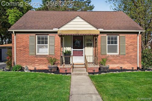 224 S Josephine Ave, Pontiac, MI, 48341-1843 | Card Image