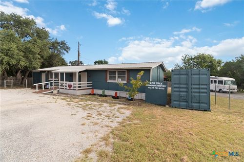 141 Wildwood Ln, Canyon Lake, TX, 78133-3942 | Card Image