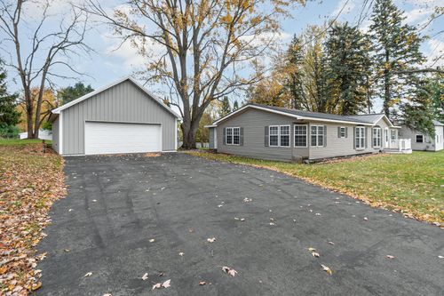 532 Teman St, Saint Louis, MI, 48880-1615 | Card Image