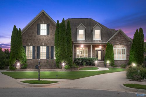 111 Martingale Cir, Madison, AL, 35758-4701 | Card Image