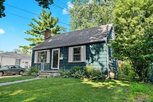 2623 Teel Ave, Lansing, MI, 48910-3002 | Card Image