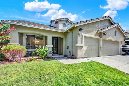 4829 Ridgefield Way, Fairfield, CA, 94534-6409 | Card Image