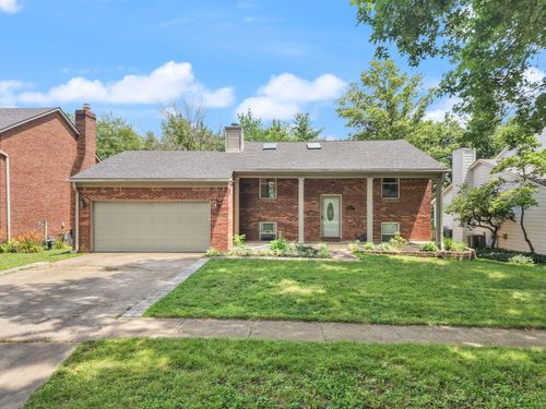 1824 Farmview Dr, Lexington, KY, 40515-1371 | Card Image