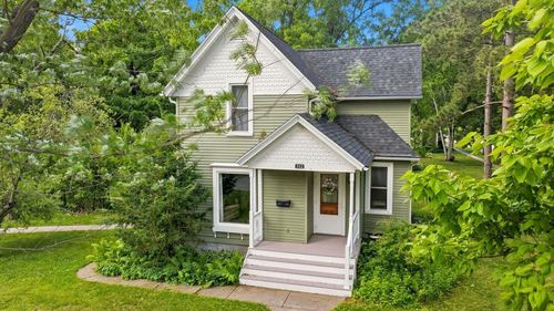 312 Polk St, SAUK CITY, WI, 53583-1152 | Card Image