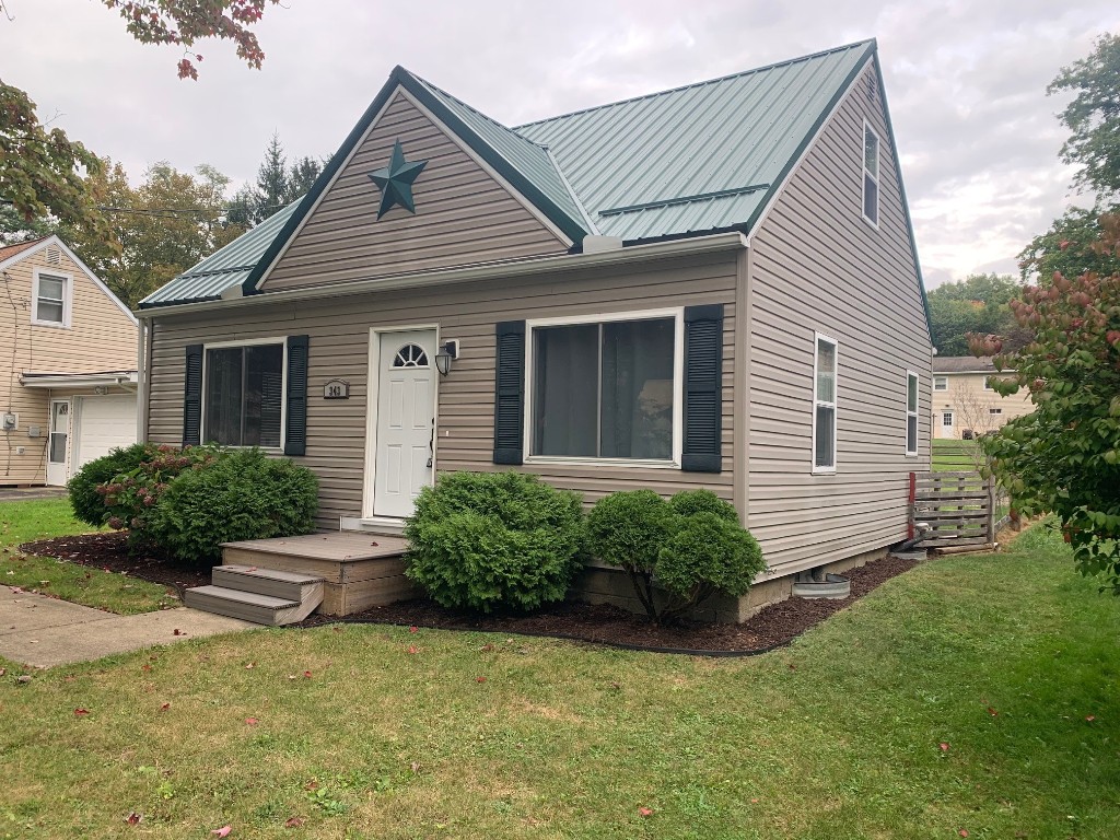 Latonia Ave, Meadville, PA 16335