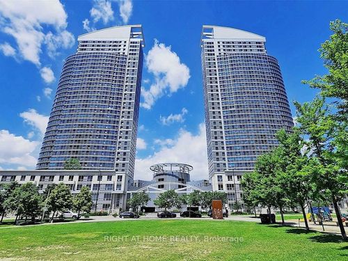 1615-36 Lee Centre Dr, Scarborough, ON, M1H3K2 | Card Image