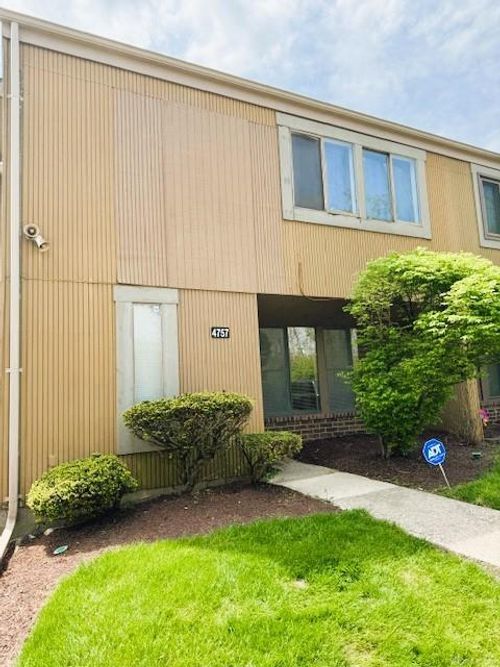 4757 Shaunee Creek Dr, Dayton, OH, 45415-3355 | Card Image