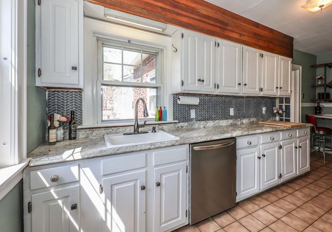 271 Bodwell Rd, House other with 3 bedrooms, 2 bathrooms and null parking in Manchester NH | Image 10