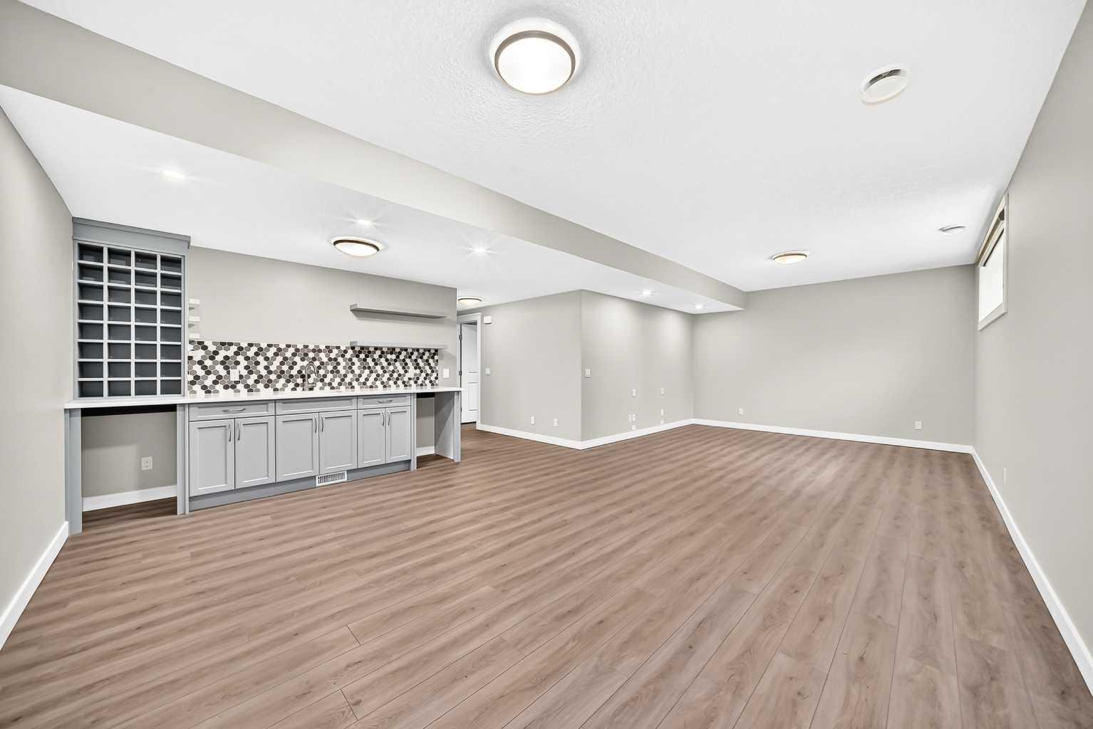 Residential in Chestermere