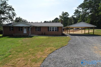 685 Willow Lake Road, House other with 4 bedrooms, 2 bathrooms and null parking in Guntersville AL | Image 1