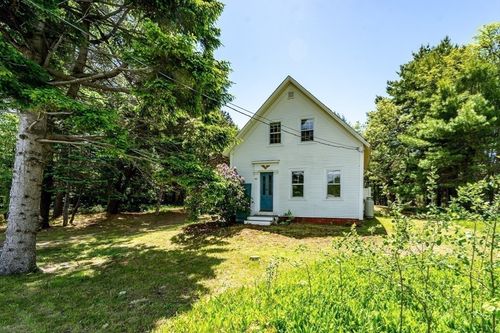 301 Main St, Dennis, MA, 02638 | Card Image