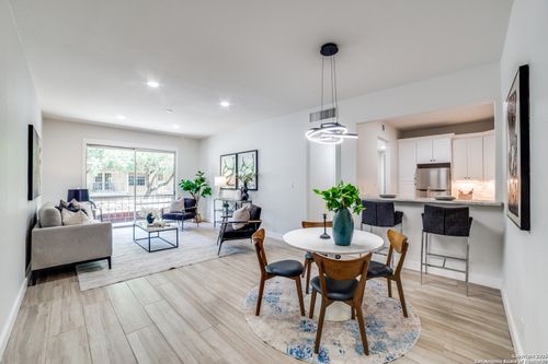 apt-11b-7711 Broadway, San Antonio, TX, 78209-3200 | Card Image