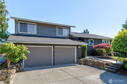 10 Jeffery Pl, Longview, WA, 98632-5517 | Card Image