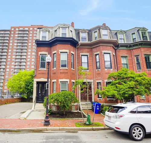 31 Worthington St, Boston, MA, 02120-1604 | Card Image