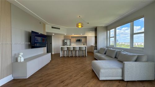 apt-1016-20000 E Country Club Dr, Aventura, FL, 33180-3011 | Card Image