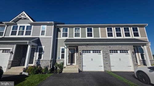 252 Chase Dr, DOWNINGTOWN, PA, 19335-4032 | Card Image