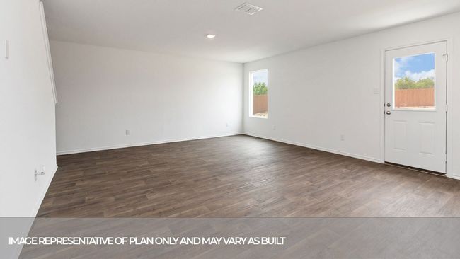 2203 Lionheart Drive, House other with 5 bedrooms, 3 bathrooms and null parking in Luling TX | Image 16