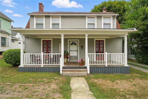 216 8th St, Franklin, PA, 16323-1141 | Card Image