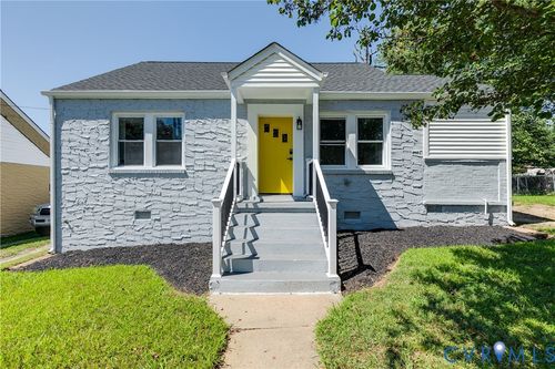 324 S 12th Ave, Hopewell, VA, 23860-3753 | Card Image
