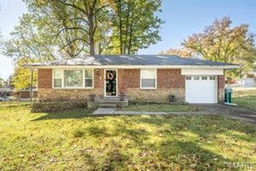 1208 Admiral Dr, Saint Louis, MO, 63137-1425 | Card Image