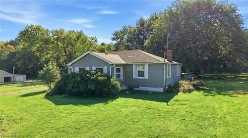 779 E Liberty Street, Hubbard, OH, 44425 | Card Image