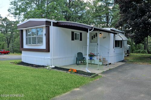 4 Fox St, Whiting, NJ, 08759-3612 | Card Image