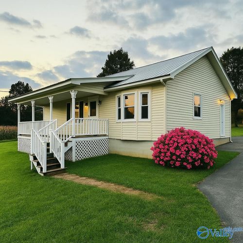 605 County Road 3, Collinsville, AL, 35961-5722 | Card Image