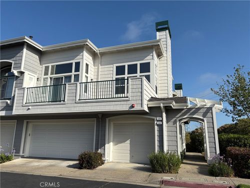 549 Shoal Cir, Redwood City, CA, 94065-2202 | Card Image