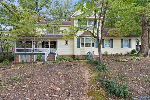 206 Linwood St, Scottsboro, AL, 35769-3834 | Card Image