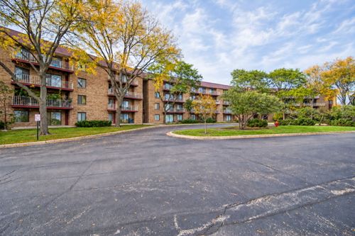 103-5400 Astor Ln, Rolling Meadows, IL, 60008-4117 | Card Image
