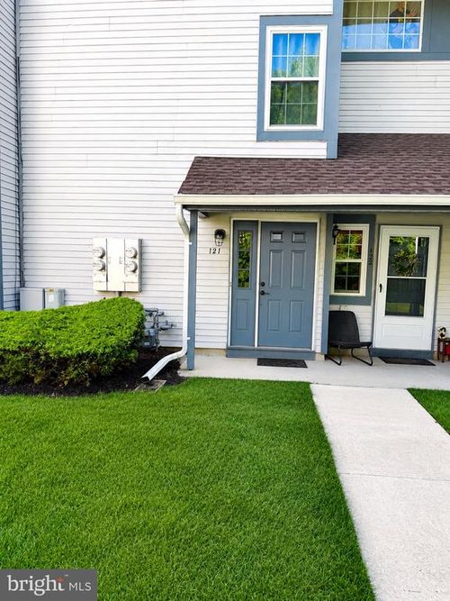 121 Andover Pl, Robbinsville, NJ, 08691-3414 | Card Image