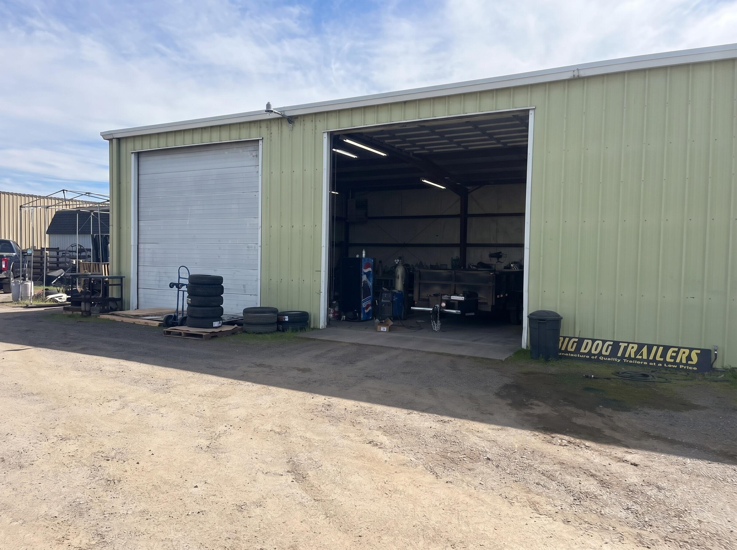 Commercial Lease in White City