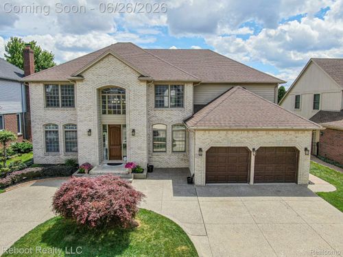 21294 Ascot Dr, Macomb, MI, 48044-1876 | Card Image