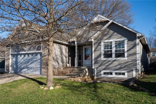 826 E 14th Terrace, Eudora, KS, 66025 | Card Image