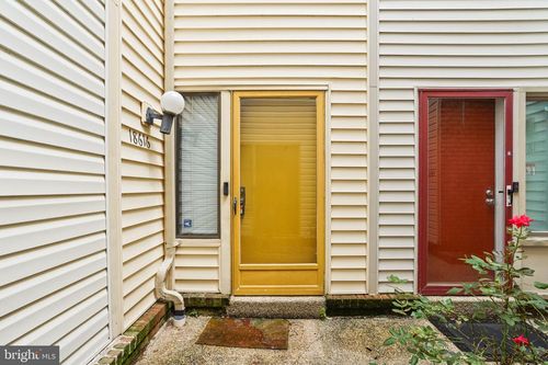 18616 Pier Point Pl, GAITHERSBURG, MD, 20886-4256 | Card Image