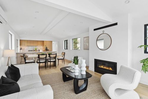 2058 Montgomery Ave, Cardiff by the Sea, CA, 92007-1718 | Card Image
