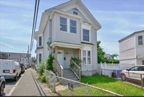 10 Holly St, Lawrence, MA, 01841-3538 | Card Image