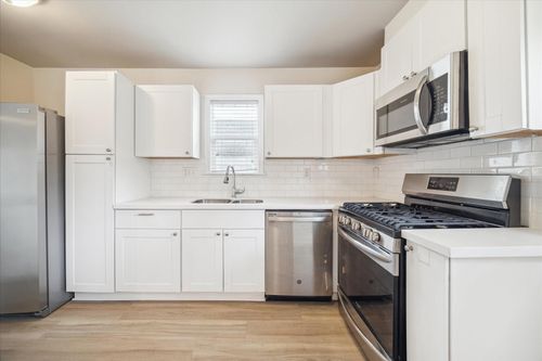 4502 Hain St, Houston, TX, 77009-3322 | Card Image