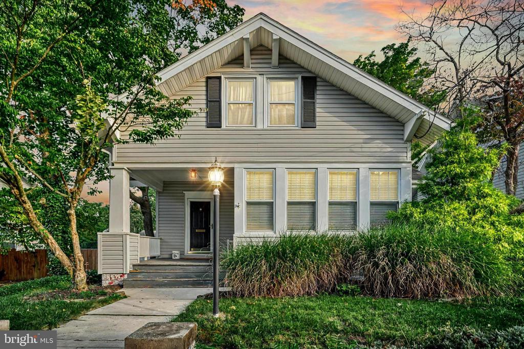 Walnut St, Camp Hill, PA 17011