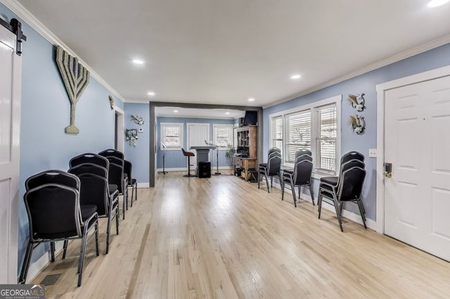 150 Burke St Se, House other with 4 bedrooms, 2 bathrooms and null parking in Marietta GA | Image 9