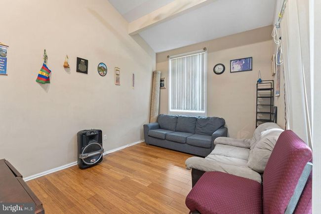 10805 Violet Ct, Townhouse with 3 bedrooms, 2 bathrooms and null parking in MANASSAS VA | Image 7